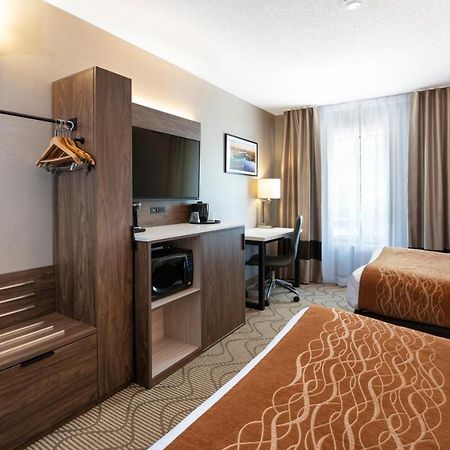 Comfort Inn Lakeshore Норт-Бей Екстер'єр фото