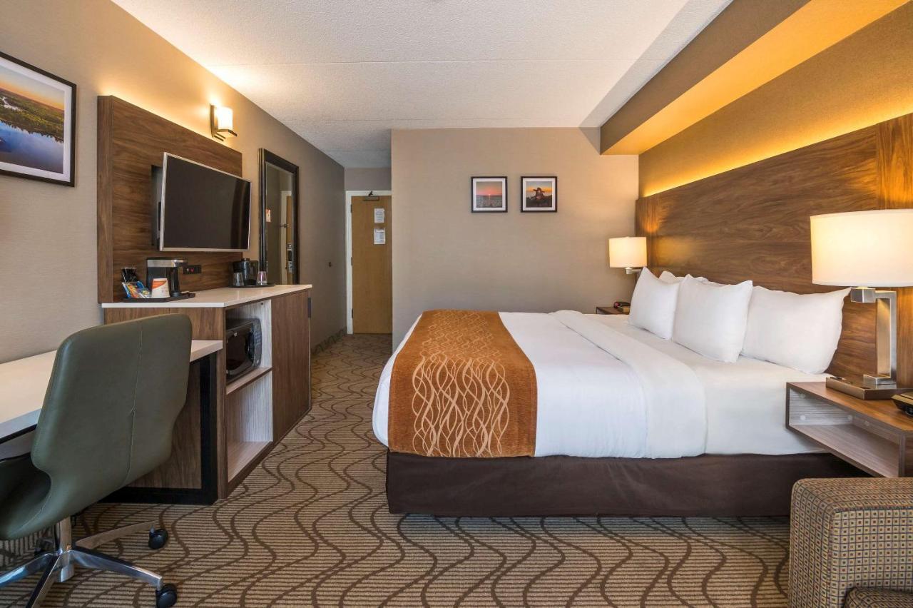 Comfort Inn Lakeshore Норт-Бей Екстер'єр фото