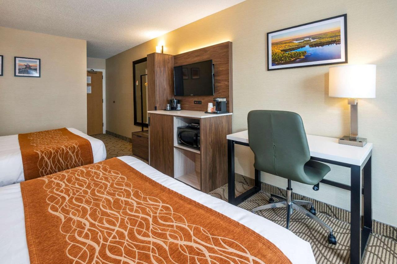 Comfort Inn Lakeshore Норт-Бей Екстер'єр фото