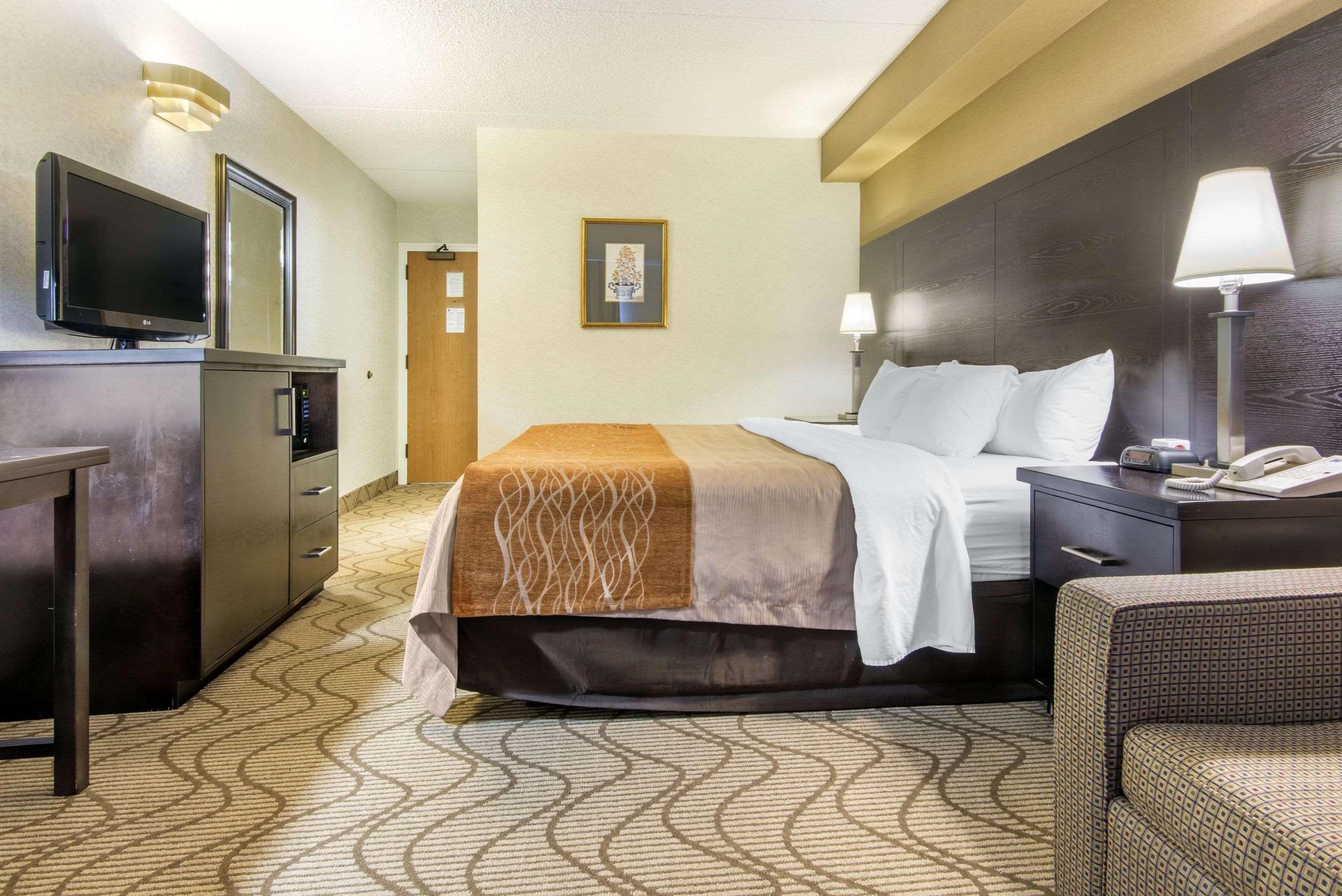 Comfort Inn Lakeshore Норт-Бей Екстер'єр фото
