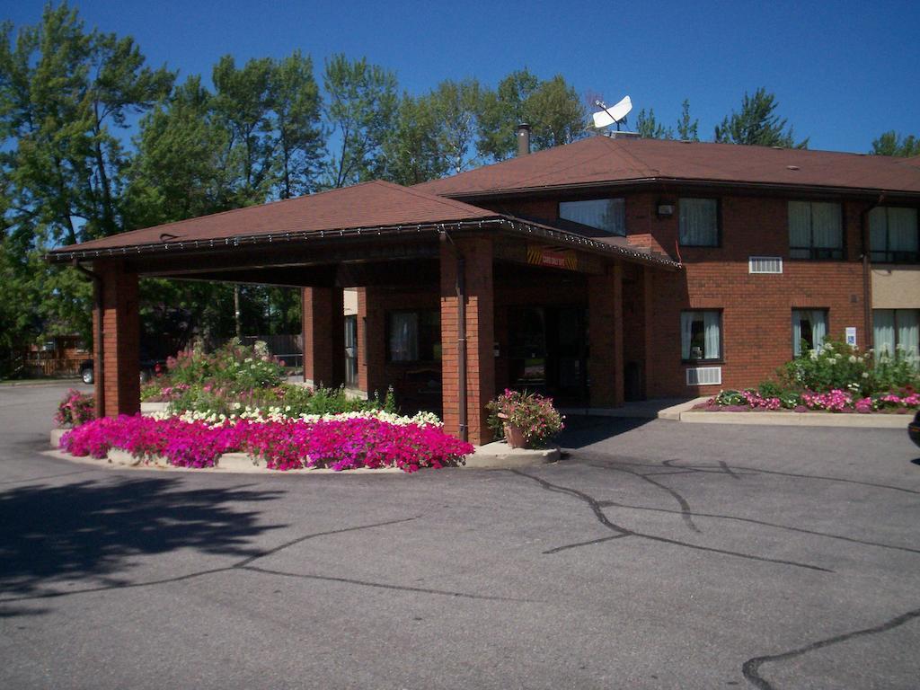 Comfort Inn Lakeshore Норт-Бей Екстер'єр фото