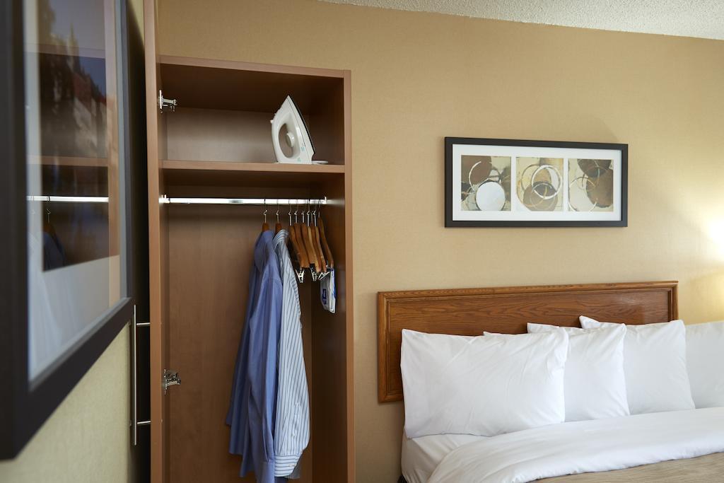 Comfort Inn Lakeshore Норт-Бей Екстер'єр фото