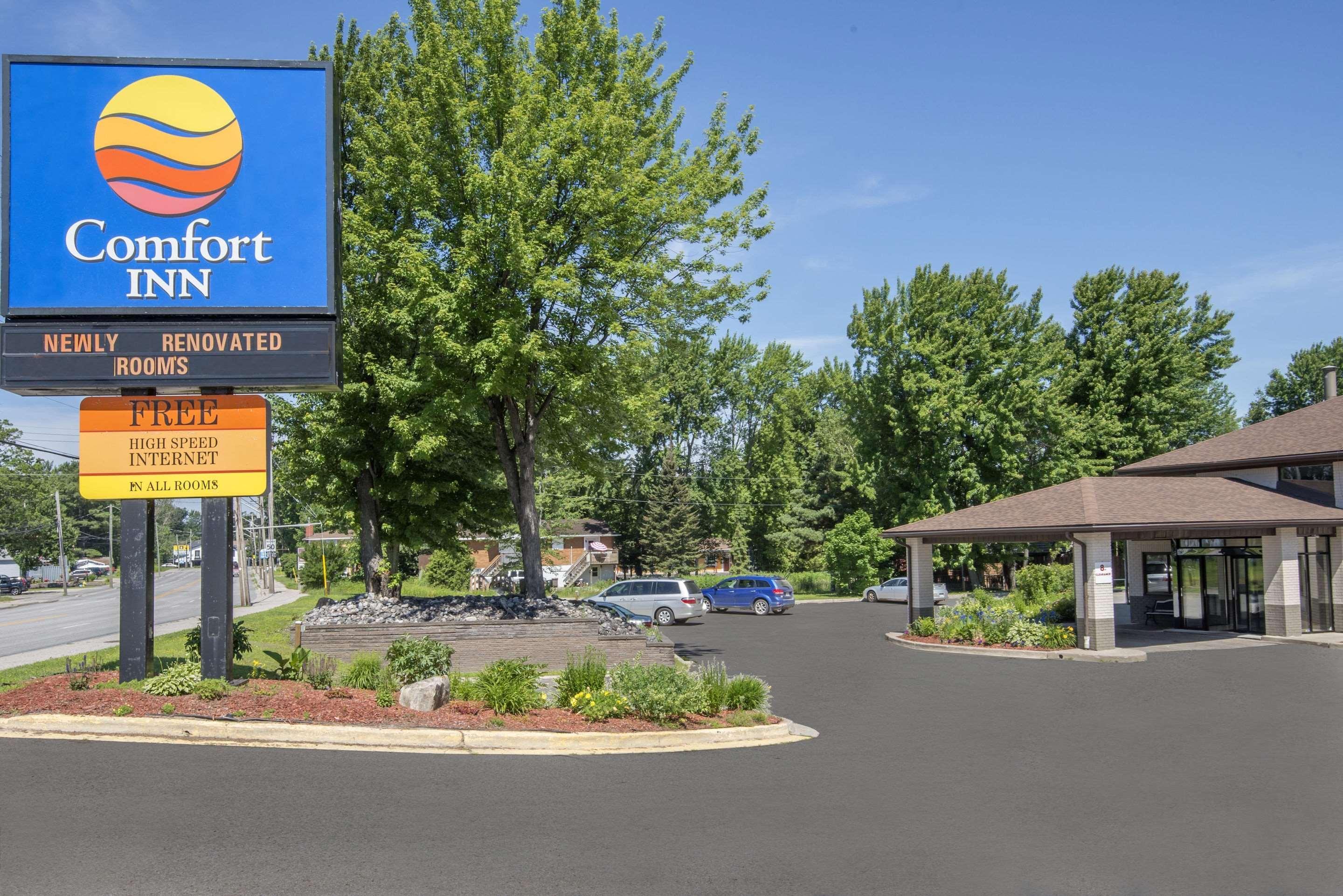 Comfort Inn Lakeshore Норт-Бей Екстер'єр фото